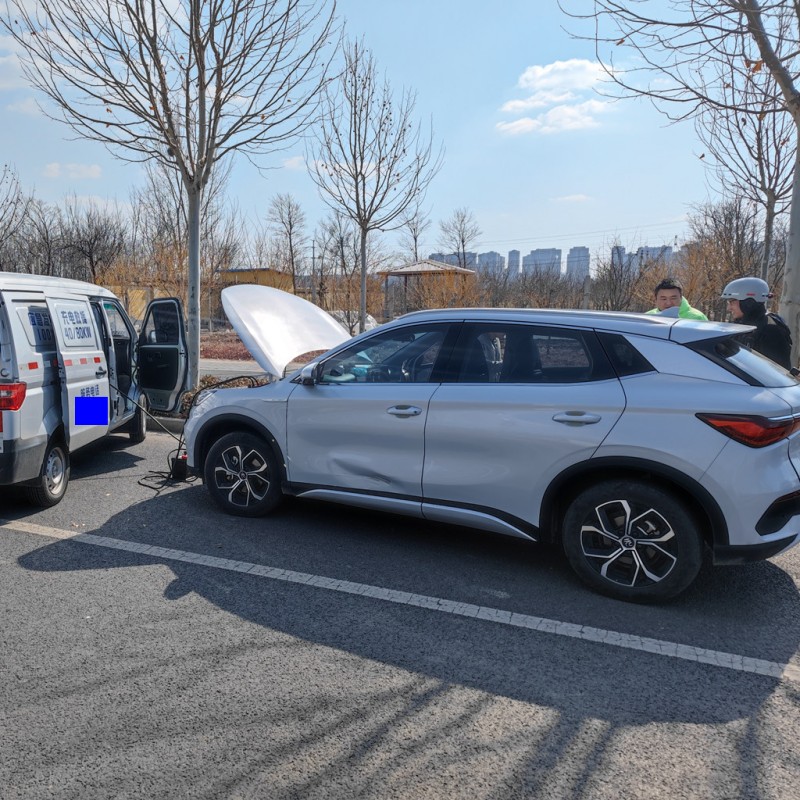 淄博地区享电新能源车型全路况享电充电救援_图片