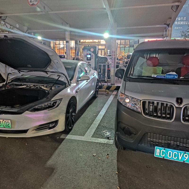 淄博新能源汽车道路救援，移动充电桩24小时服务，淄博地区快速充电。_图片